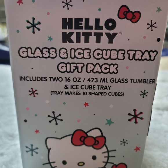 Hello kitty bundle - Picture 7 of 7